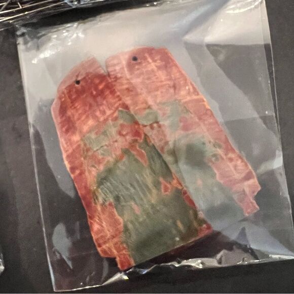 Over 10 Bundles of Assorted Jewelry Making Supplies - Picture 8 of 12